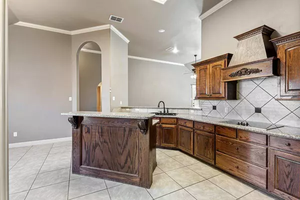 93rd Street, Lubbock, TX 79424