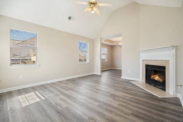 43 Pointe North DR, Cartersville, GA 30120