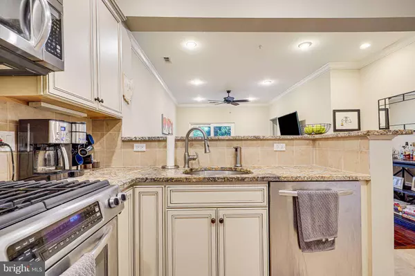 12000 MARKET ST #216, Reston, VA 20190