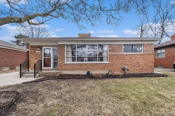 19918 MAUER Street, St. Clair Shores, MI 48080