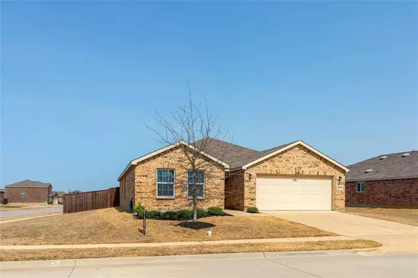 1601 Vernon Drive, Aubrey, TX 76227