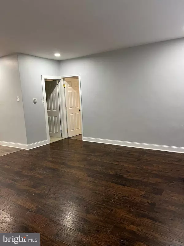 1860 WAKELING ST, Philadelphia, PA 19124