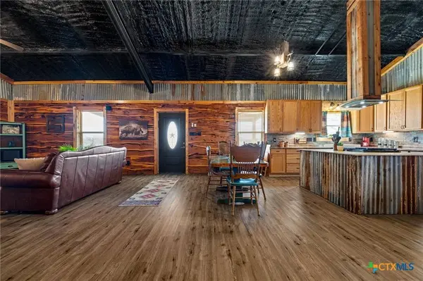 4006 S FM 486, Thorndale, TX 76577