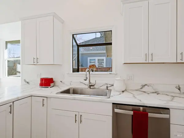 1851 Talmage RD, Ukiah, CA 95482