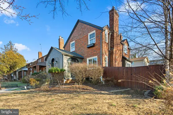 2601 NEWTON ST NE, Washington, DC 20018