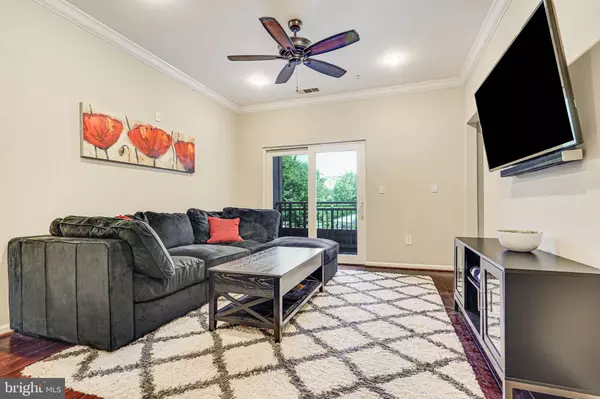 12000 MARKET ST #216, Reston, VA 20190