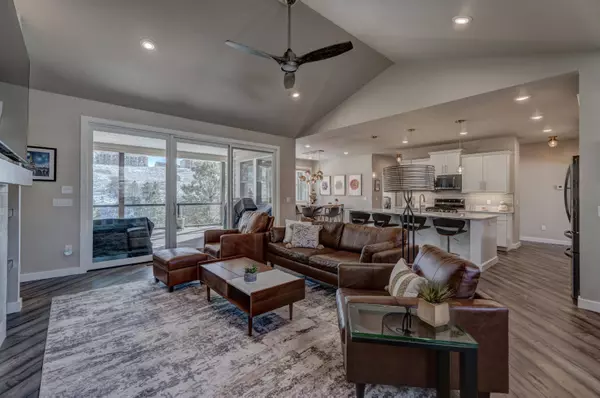 2316 Golden Eagle Drive, Rapid City, SD 57702