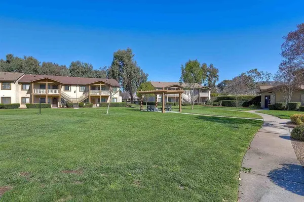 1423 Graves AVE #151, El Cajon, CA 92021