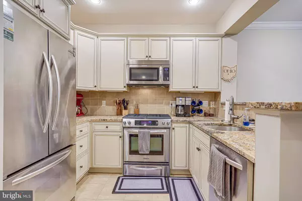 12000 MARKET ST #216, Reston, VA 20190