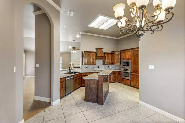 93rd Street, Lubbock, TX 79424