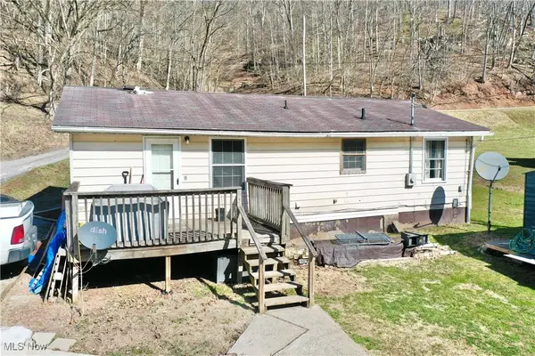 2507 Barnes Run RD, Mount Zion, WV 26151
