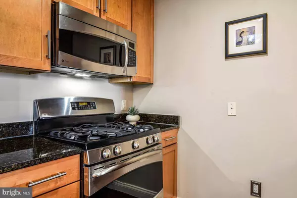 1111 ORONOCO ST #340, Alexandria, VA 22314