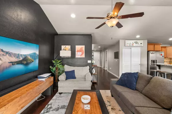 2294 Hill WAY, Medford, OR 97504