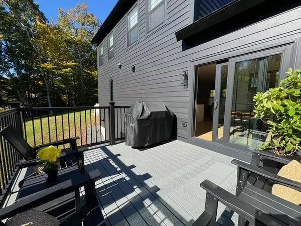 65 Sky DR, Windham, ME 04062