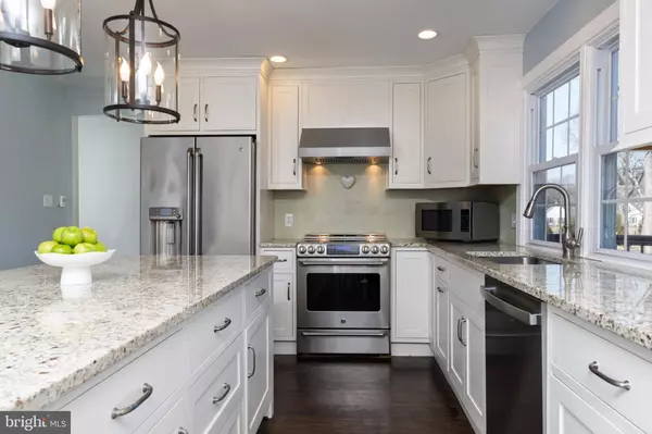 941 CORNWALLIS DR, West Chester, PA 19380