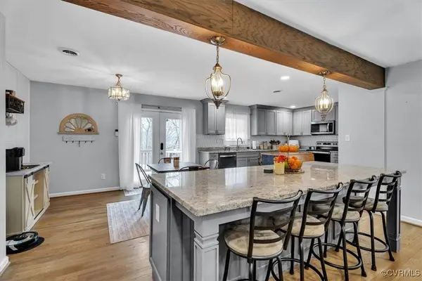 1901 Davis LN, Hopewell, VA 23860