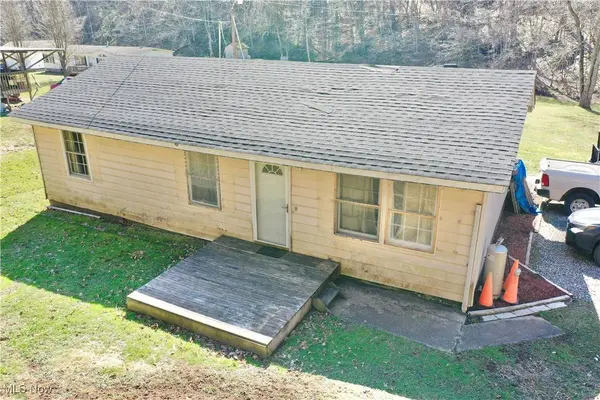 2507 Barnes Run RD, Mount Zion, WV 26151