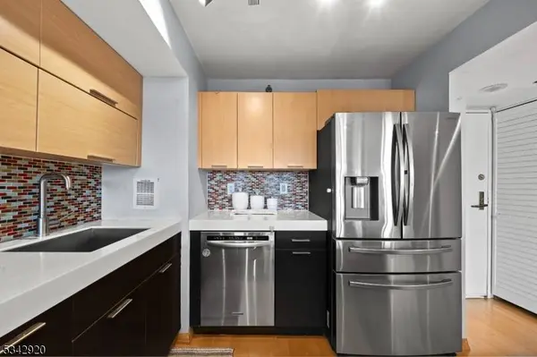 551 Observer Hwy #12H, Hoboken City, NJ 07030