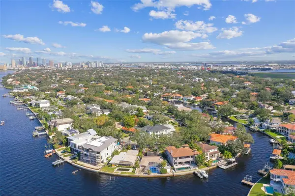594 RIVIERA DR, Tampa, FL 33606