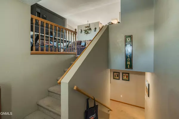 4613 Kost DR, Bismarck, ND 58503