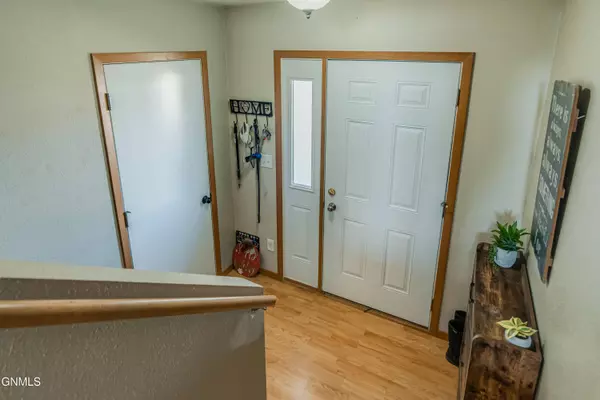 4613 Kost DR, Bismarck, ND 58503