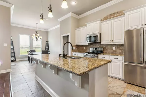 18125 Old Trail Dr, Prairieville, LA 70769