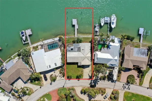 649 79TH CIR S, St Petersburg, FL 33707