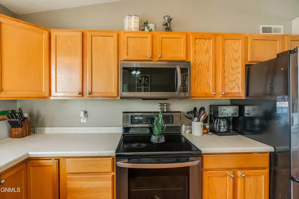 4613 Kost DR, Bismarck, ND 58503