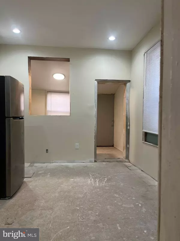 3417 G ST, Philadelphia, PA 19134