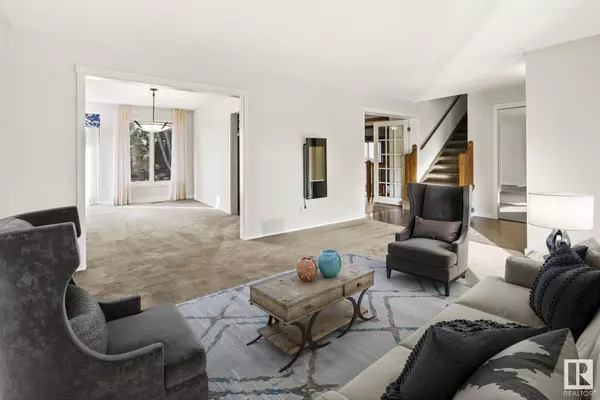 622 ROMANIUK RD NW, Edmonton, AB T6R 1A6