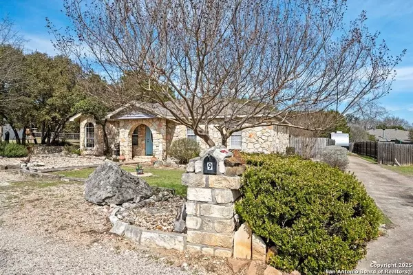 9 Woodhollow, Wimberley, TX 78676