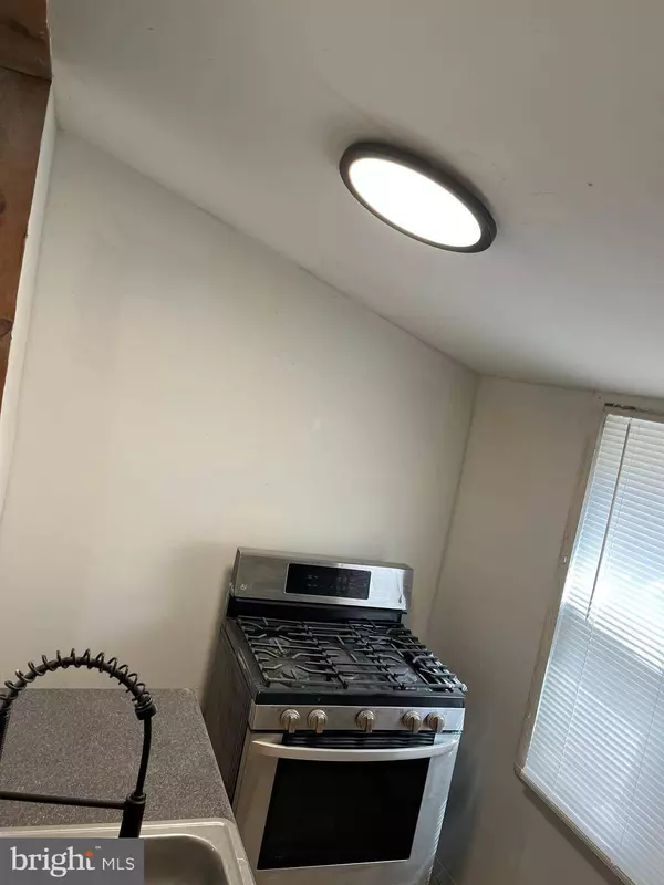 3417 G ST, Philadelphia, PA 19134