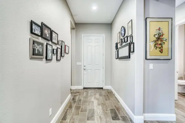 301 Pinnacle DR, Madera, CA 93636
