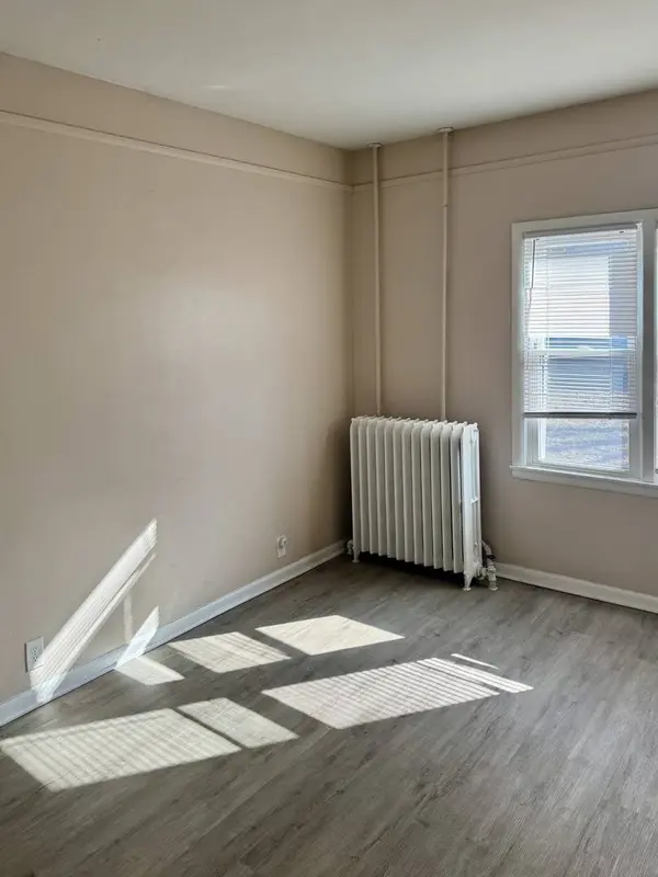 108 Bevier Place, Aurora, IL 60505