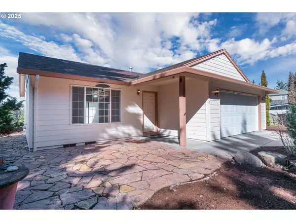 750 QUEENS AVE, Creswell, OR 97426