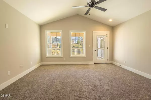 278a W Main ST, Dandridge, TN 37725