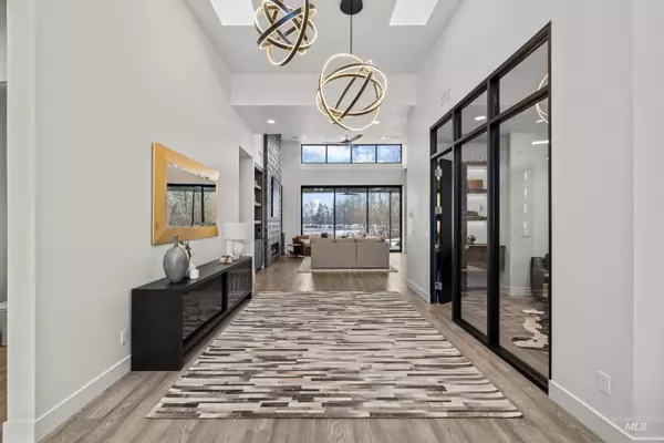 1885 E Lone Shore Ln, Eagle, ID 83616