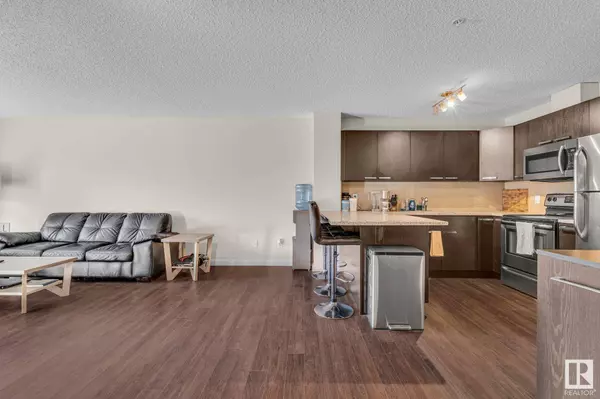 #106 14808 125 ST NW, Edmonton, AB T5X 0G1