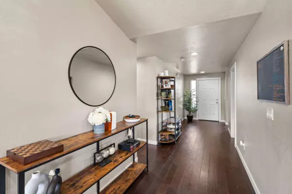 2294 Hill WAY, Medford, OR 97504