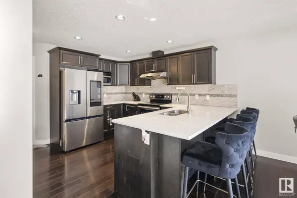 5951 167C AV NW, Edmonton, AB T5Y 0P4