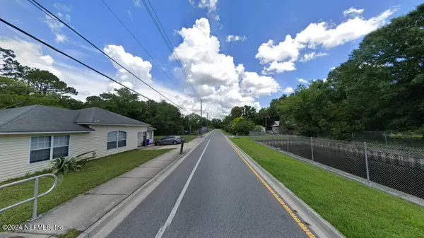 900 W 3RD ST, St Augustine, FL 32084