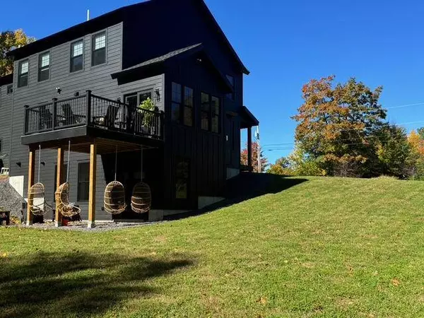 65 Sky DR, Windham, ME 04062