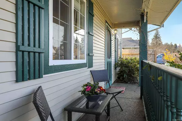 2859 Penrith Ave, Cumberland, BC V0R 1S0