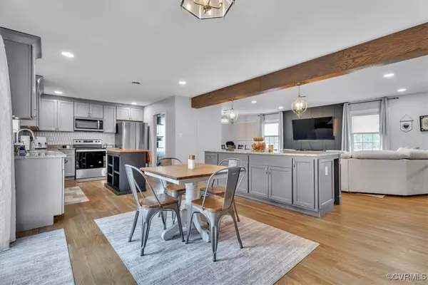 1901 Davis LN, Hopewell, VA 23860