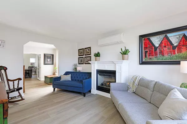 2859 Penrith Ave, Cumberland, BC V0R 1S0