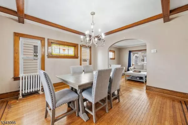 112 E 8th St, Clifton City, NJ 07011