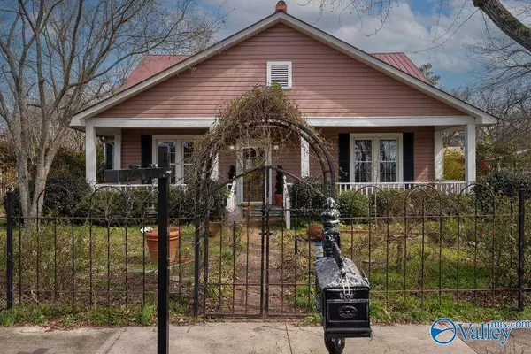 607 S Market Street, Scottsboro, AL 35768