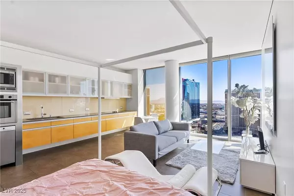 3722 Las Vegas Boulevard #2204, Las Vegas, NV 89158