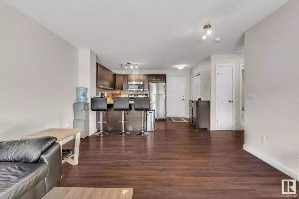 #106 14808 125 ST NW, Edmonton, AB T5X 0G1