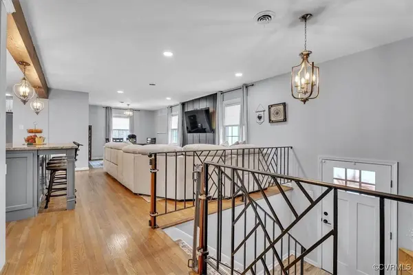 1901 Davis LN, Hopewell, VA 23860
